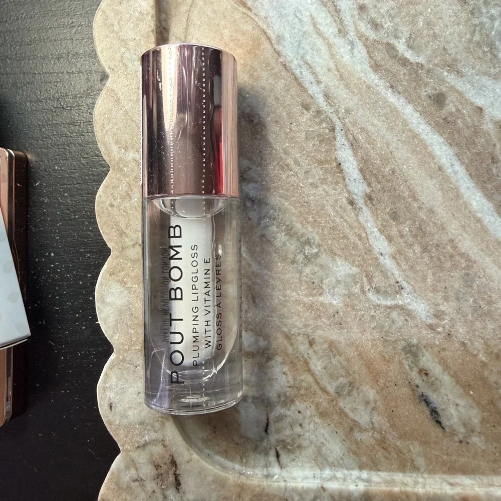 Revolution Beauty Lot 7 Pieces New